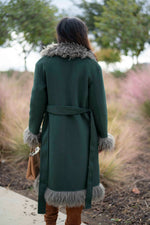 Load image into Gallery viewer, Porres Coat
