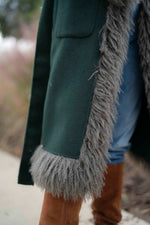 Load image into Gallery viewer, Porres Coat
