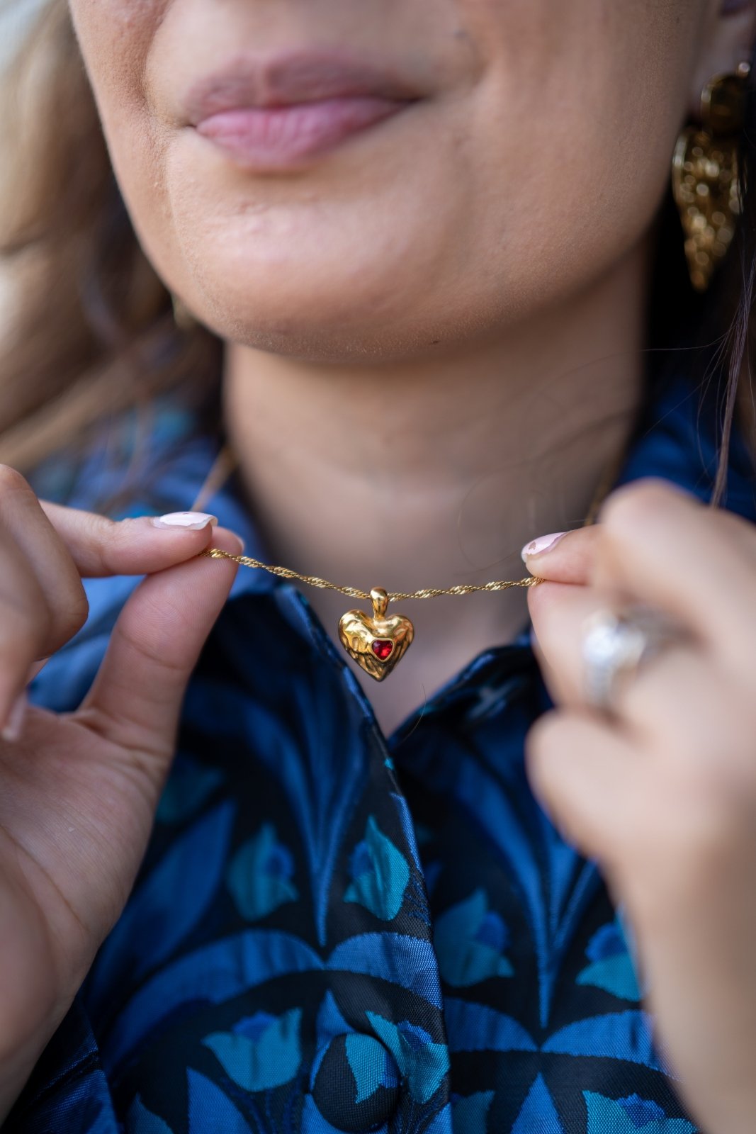 Corazón Sacratísimo Necklace - GABRIELLE ISABEL